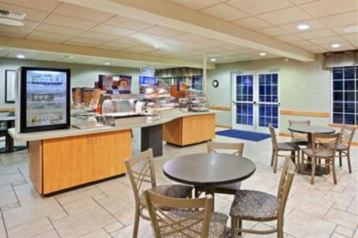 фото отеля Holiday Inn Express on the River Corvallis
