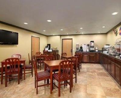 фото отеля Baymont Inn & Suites Pella