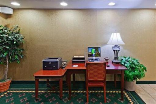 фото отеля Holiday Inn Express - Wichita Northeast