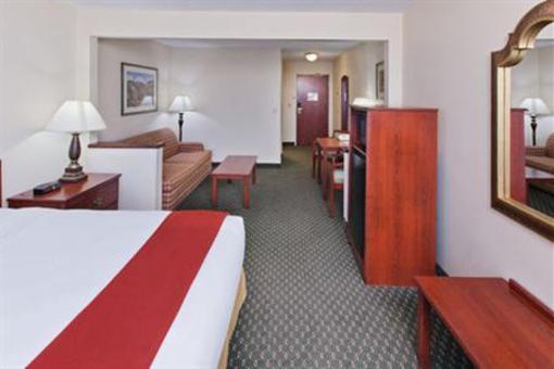 фото отеля Holiday Inn Express - Wichita Northeast