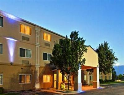 фото отеля Holiday Inn Express - Wichita Northeast