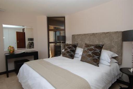 фото отеля Life & Leisure Guest House
