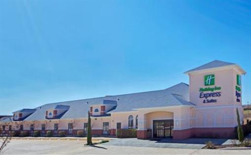 фото отеля Holiday Inn Express Hotel and Suites Brenham