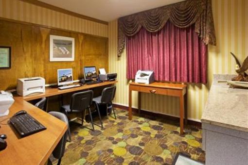фото отеля Holiday Inn Express Hotel and Suites Brenham