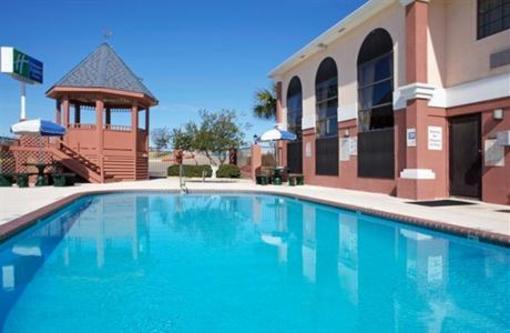 фото отеля Holiday Inn Express Hotel and Suites Brenham