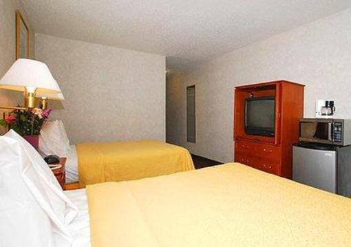 фото отеля Quality Inn & Suites Livonia