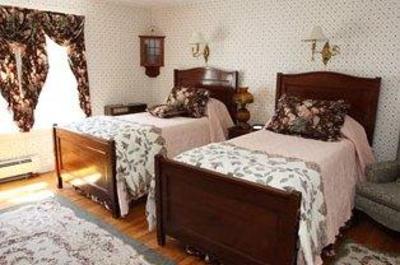 фото отеля Cornell Inn