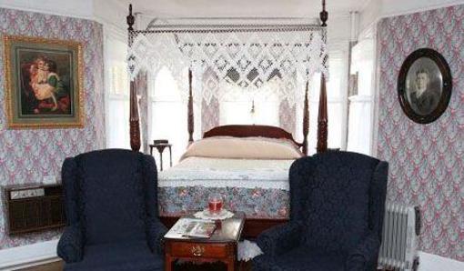 фото отеля Cornell Inn