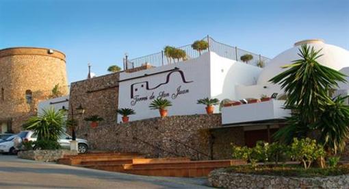 фото отеля Apartamentos Torres de San Juan Nerja