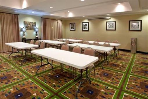фото отеля Holiday Inn Express Hotel & Suites Fort Benning Columbus (Georgia)