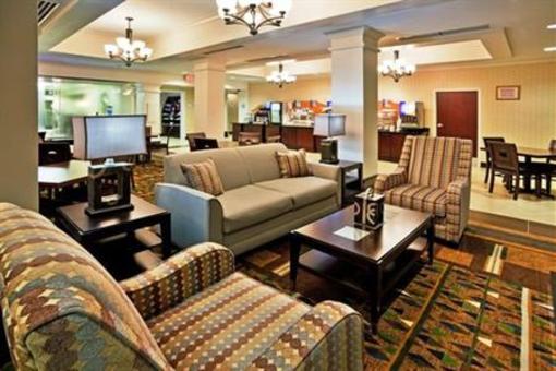 фото отеля Holiday Inn Express Hotel & Suites Fort Benning Columbus (Georgia)