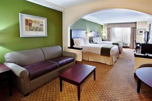 фото отеля Holiday Inn Express Hotel & Suites Fort Benning Columbus (Georgia)
