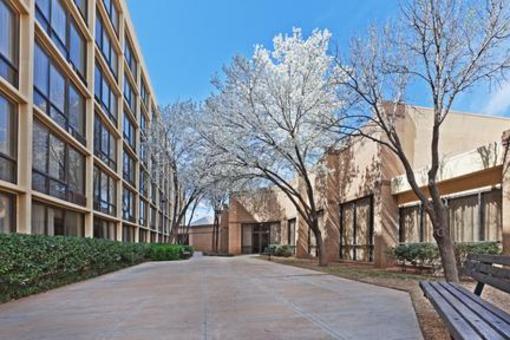 фото отеля Holiday Inn Lubbock-Hotel & Towers