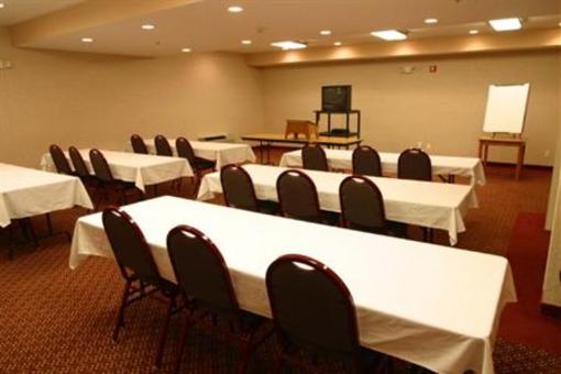 фото отеля Holiday Inn Express Pierre/Fort Pierre