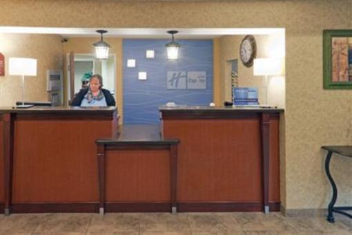 фото отеля Holiday Inn Express Pierre/Fort Pierre