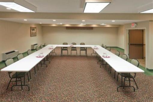 фото отеля Holiday Inn Express Pierre/Fort Pierre