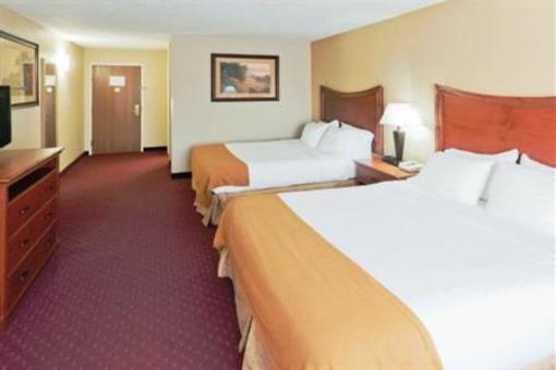 фото отеля Holiday Inn Express Pierre/Fort Pierre