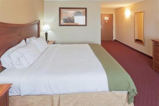 фото отеля Holiday Inn Express Pierre/Fort Pierre