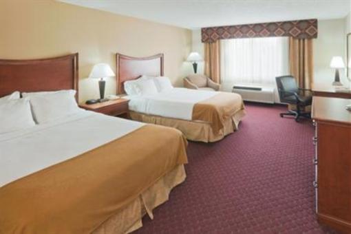 фото отеля Holiday Inn Express Pierre/Fort Pierre