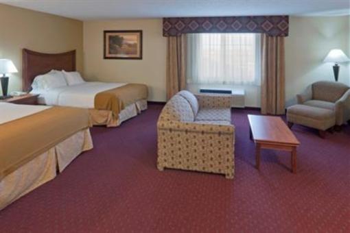 фото отеля Holiday Inn Express Pierre/Fort Pierre