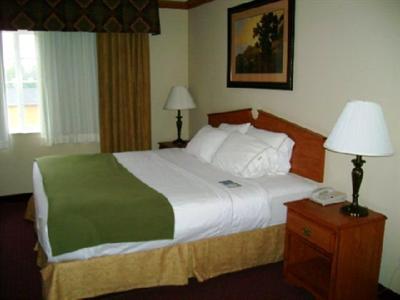 фото отеля Holiday Inn Express Pierre/Fort Pierre