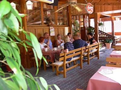 фото отеля Janika Pension & Restaurant