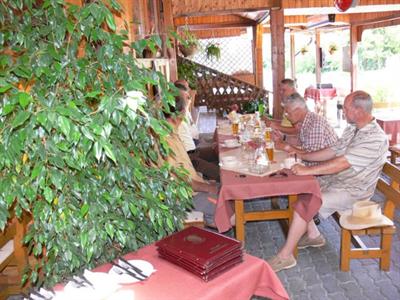 фото отеля Janika Pension & Restaurant