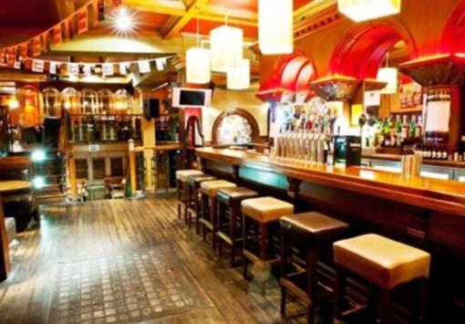 фото отеля Eyre Square Hotel