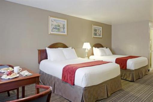 фото отеля Best Western Regency Inn Huntington Beach