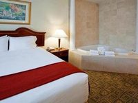 Holiday Inn Express Hotel & Suites Charlotte Concord (North Carolina)