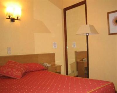 фото отеля Hostal Oporto