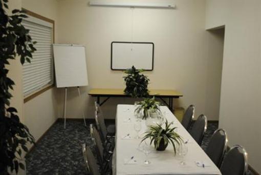 фото отеля Holiday Inn Express Mackinaw City