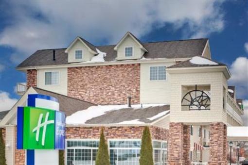 фото отеля Holiday Inn Express Mackinaw City