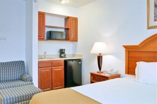 фото отеля Holiday Inn Express Mackinaw City