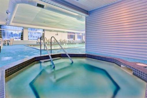 фото отеля Holiday Inn Express Mackinaw City