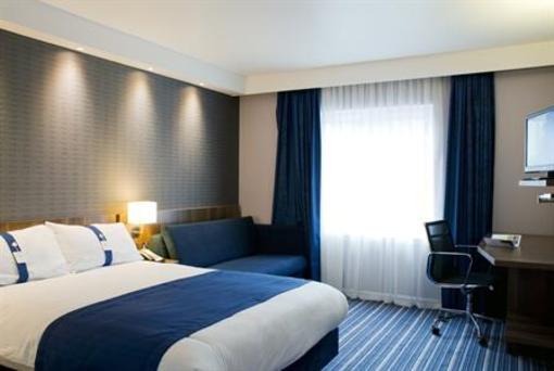 фото отеля Holiday Inn Express Windsor