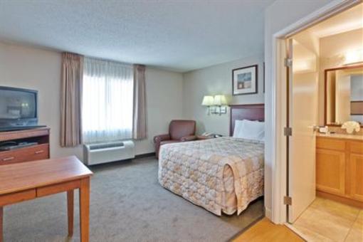 фото отеля Candlewood Suites Fort Wayne