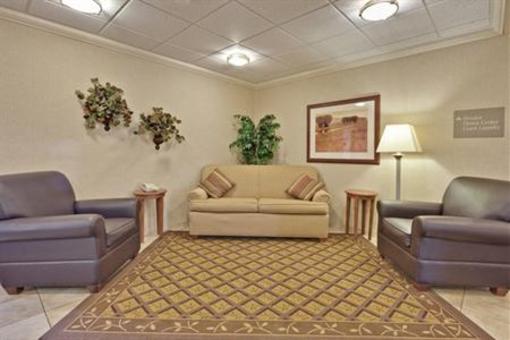 фото отеля Candlewood Suites Fort Wayne
