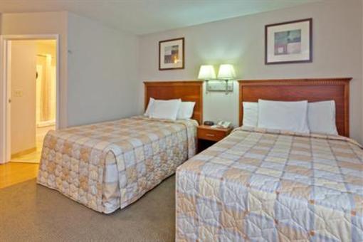 фото отеля Candlewood Suites Fort Wayne