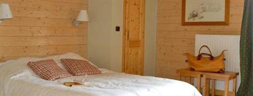 фото отеля Les Chalets de l'Altiport