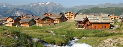 фото отеля Les Chalets de l'Altiport