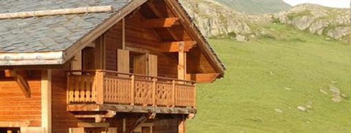 фото отеля Les Chalets de l'Altiport