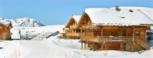 фото отеля Les Chalets de l'Altiport