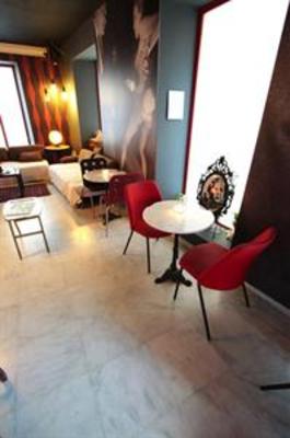 фото отеля Oasis Backpackers Hostel Sevilla