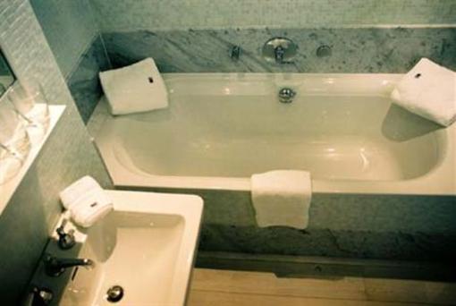фото отеля Bliss Hotel