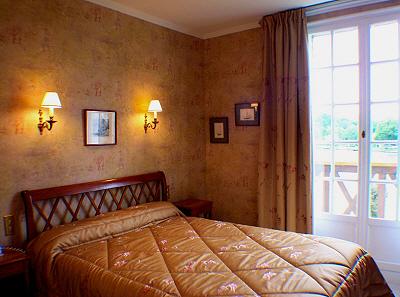 фото отеля Hostellerie Saint-Pierre-du-Vauvray