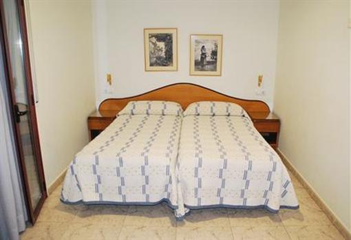 фото отеля Hostal La Barretina Figueres