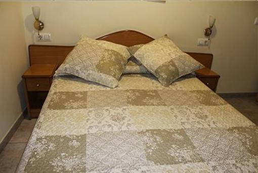 фото отеля Hostal La Barretina Figueres