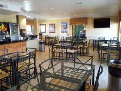 фото отеля Comfort Inn Maingate Anaheim