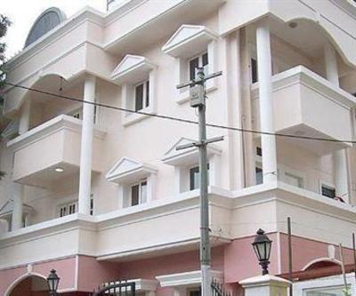 фото отеля Sterling Suites Residency Road Bangalore